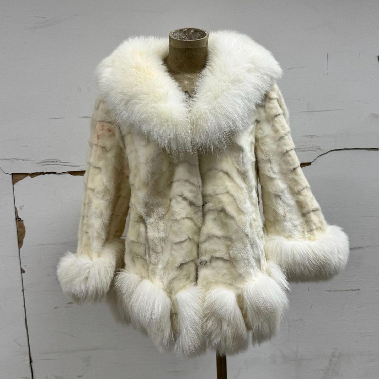 Vintage Y2K Tiered Rabbit & Fox Fur Snow Queen Coat