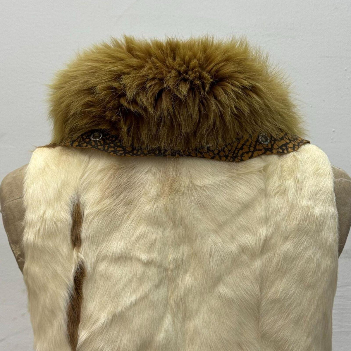 Y2K Vintage Genuine Fur Industrial Vest Cream Brown