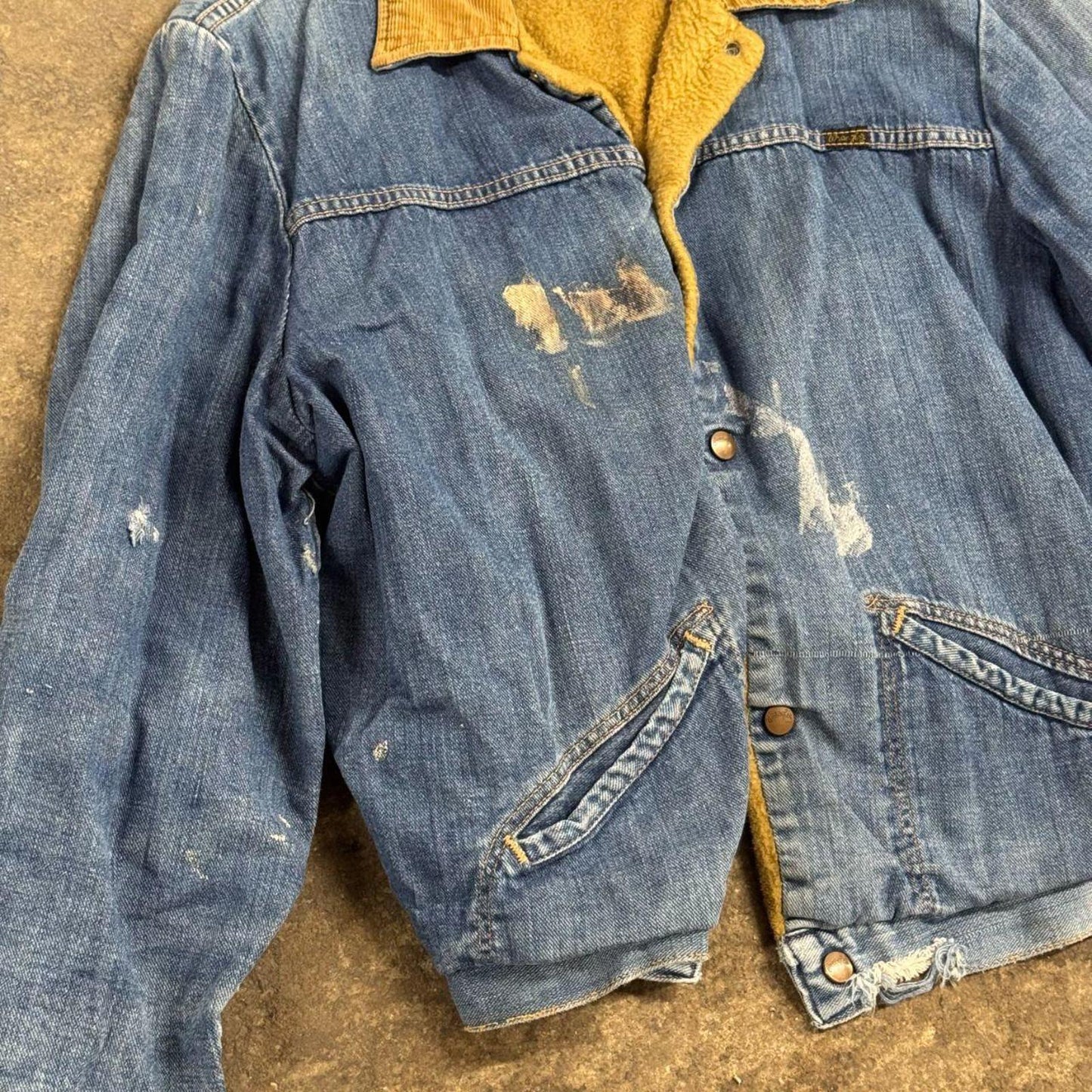 Vintage 70s Distressed Wrangler Denim Sherpa Jacket L
