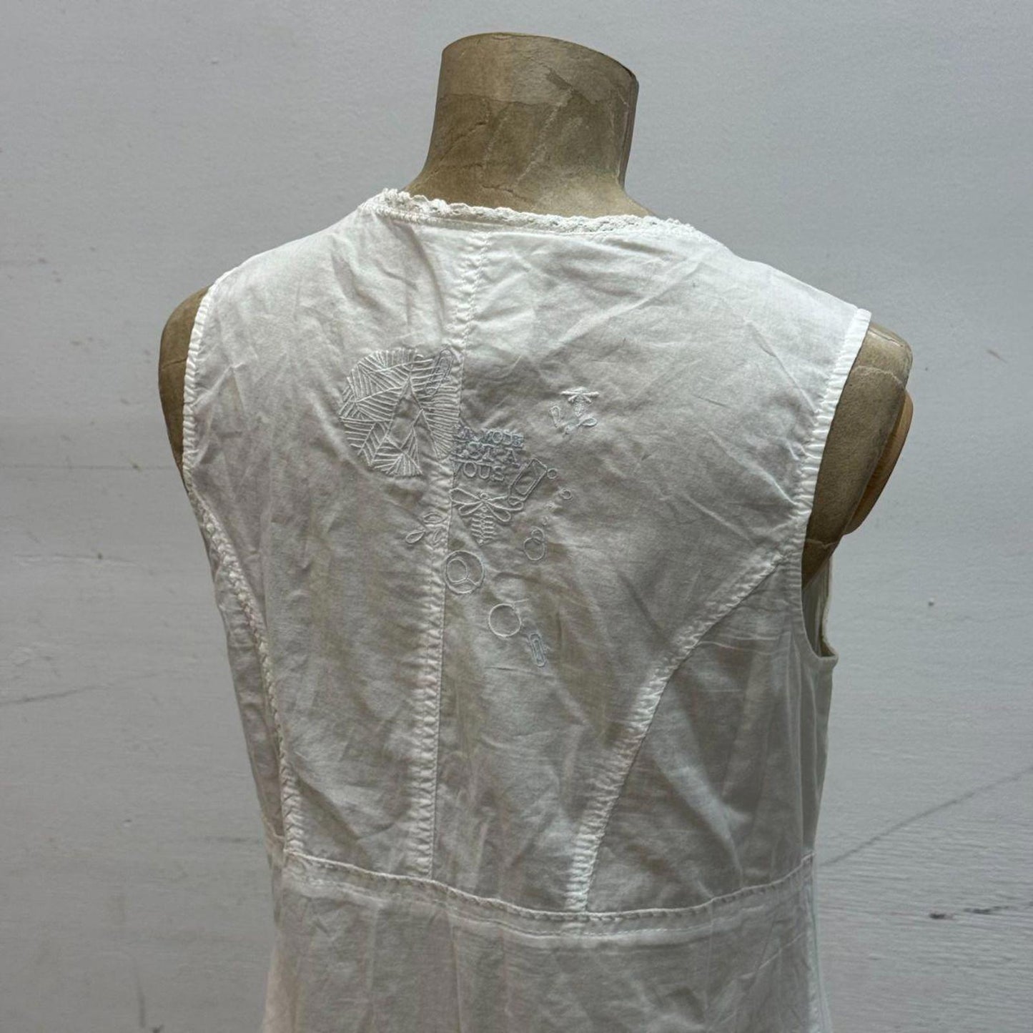 Vintage La Mode Est à Vous White Cotton Parachute Dress