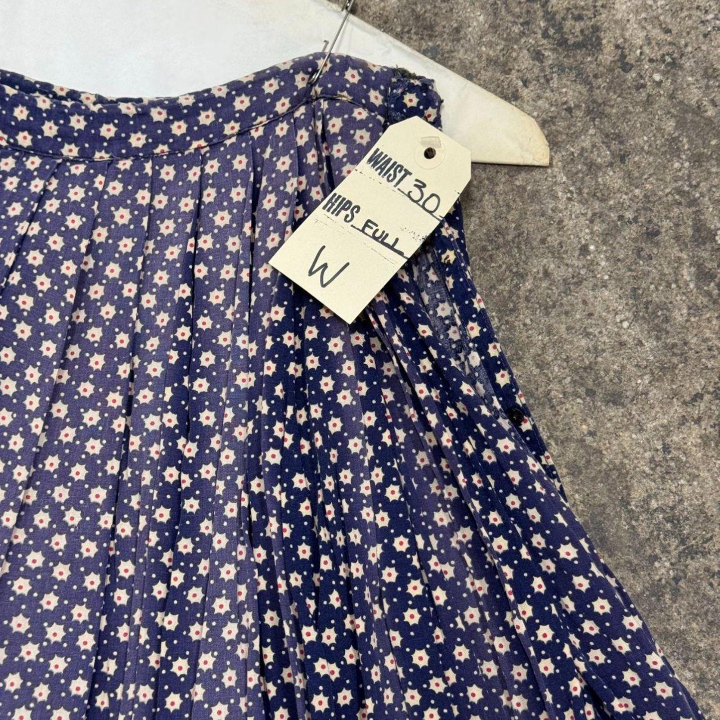 Vintage 40s does 1800s Victorian Red White Blue Calico Cotton Prairie Maxi Skirt