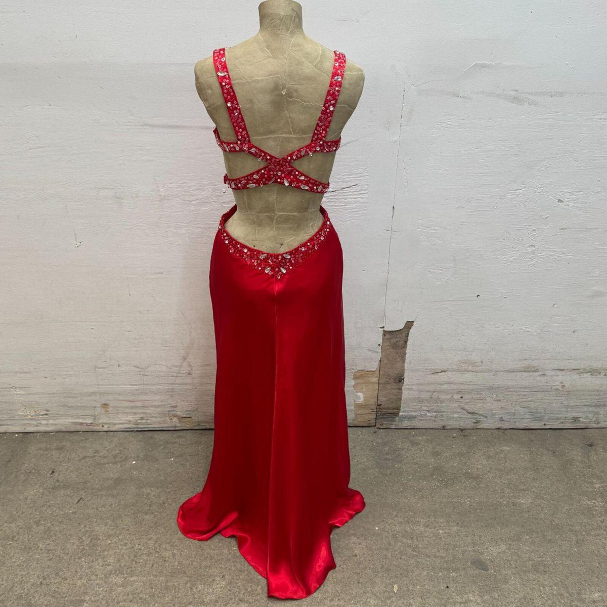 Vintage Y2K Adrianna Papell Backless Crimson Satin Gown 4