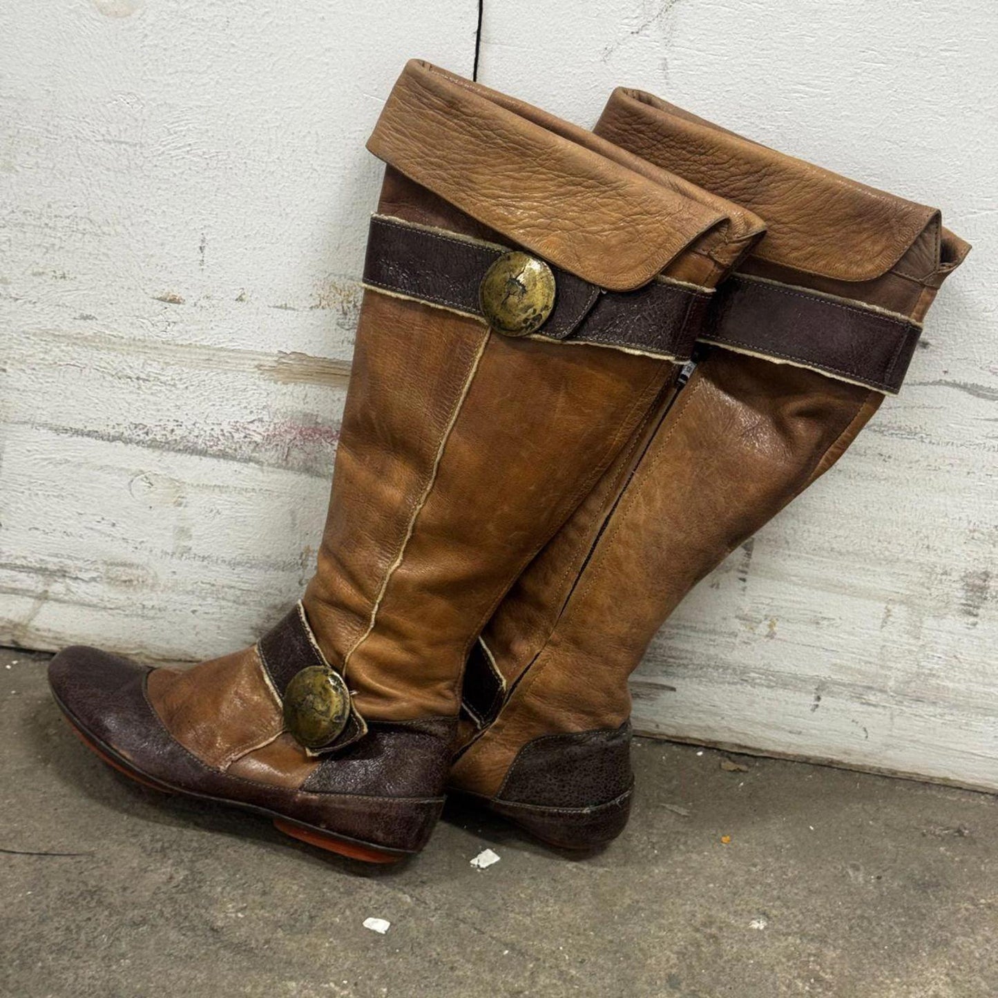 Vintage Regard Two-Tone Leather Medallion Boots